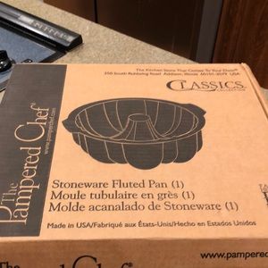 Stoneware bakeware